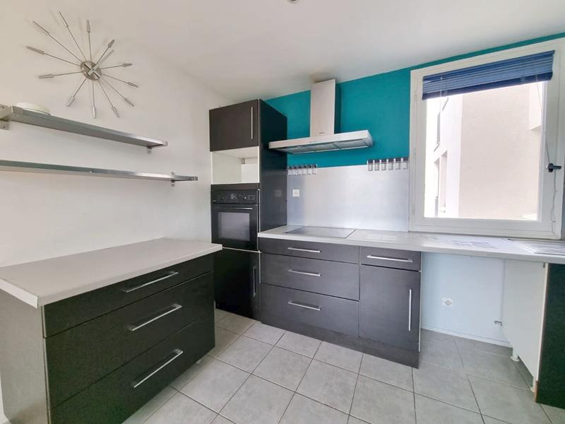 Appartement - 83 m² - 4 pièces