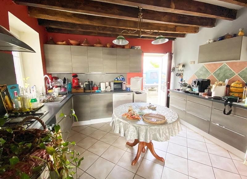 Maison - 170 m² - 7 pièces