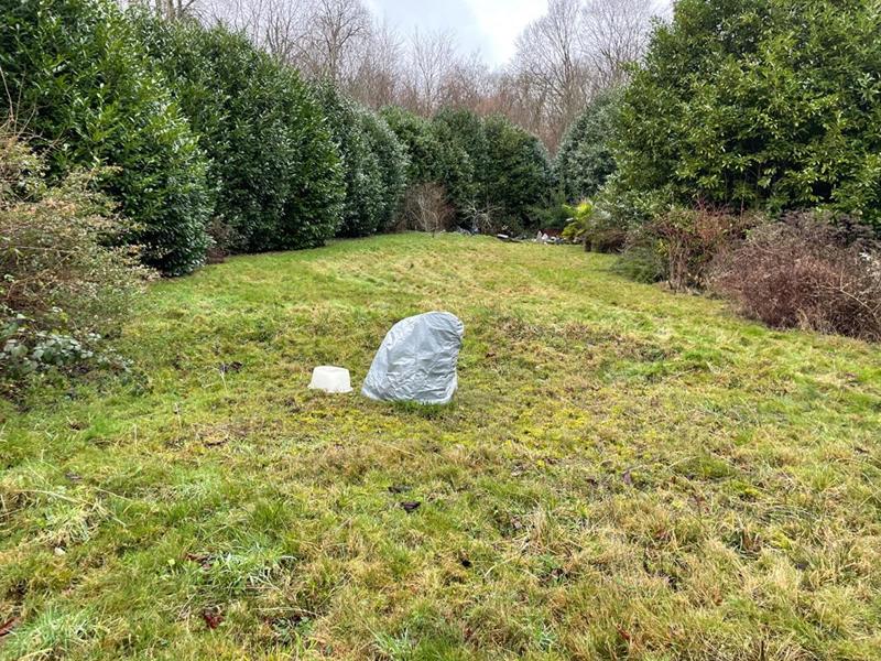 Terrain constructible - 1 406 m²