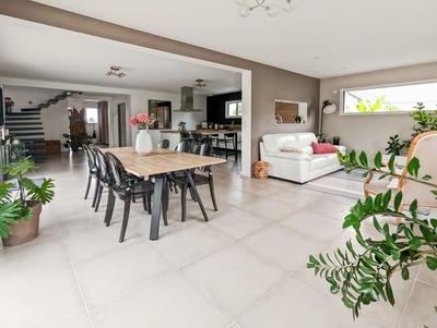 Maison - 152 m² - 5 pièces