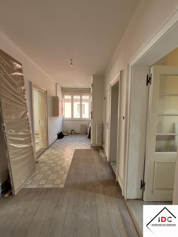 Appartement - 85 m² - 4 pièces