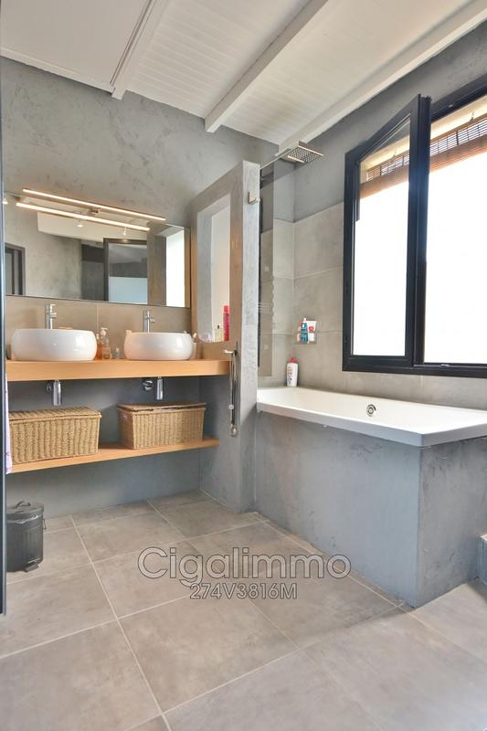 Maison en pierre - 98 m² - 4 pièces