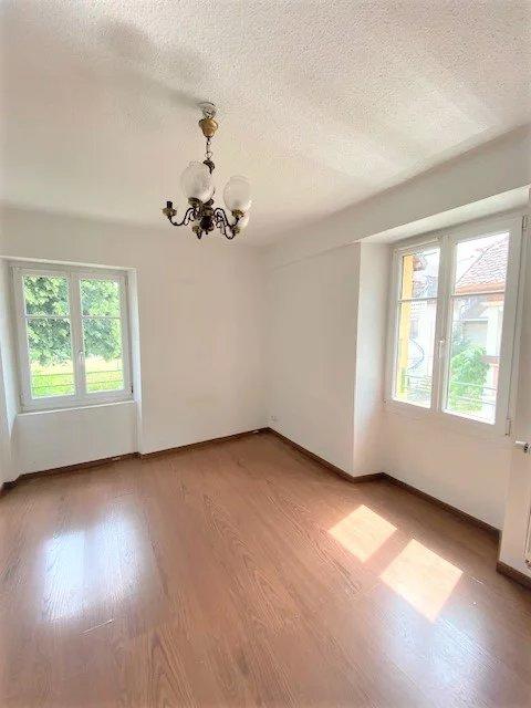 Appartement - 125 m² - 6 pièces