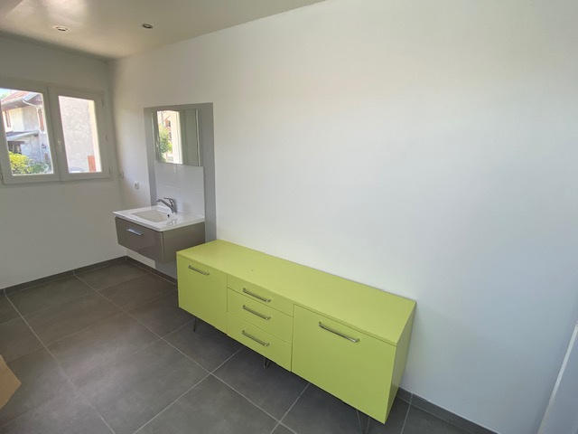 Maison - 160 m² - 4 pièces