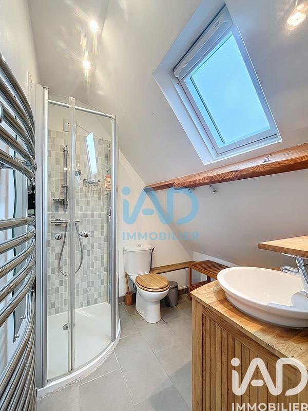 Maison - 200 m² - 9 pièces