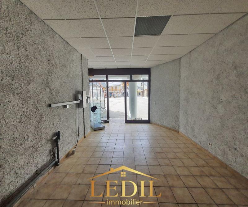 Local commercial - 35 m² - 3 pièces