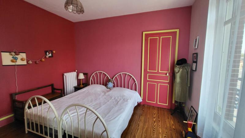 Maison - 385 m² - 8 pièces