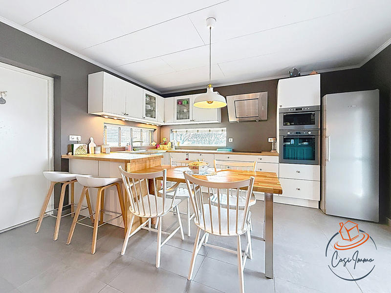 Villa - 145 m² - 6 pièces