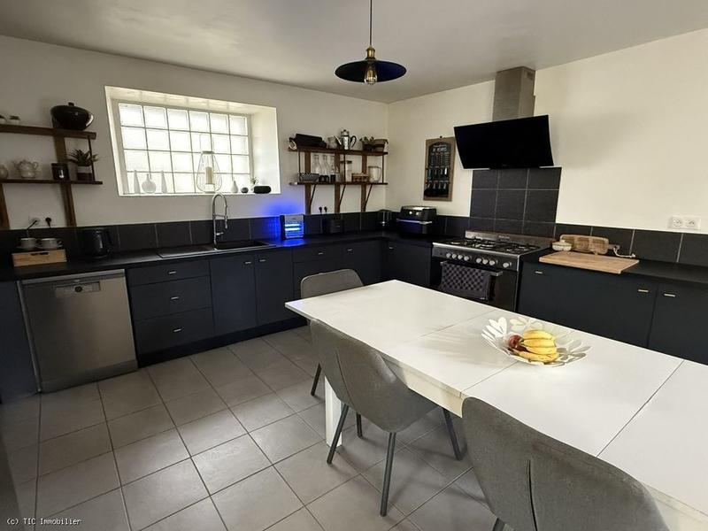 Maison de village - 315 m² - 11 pièces