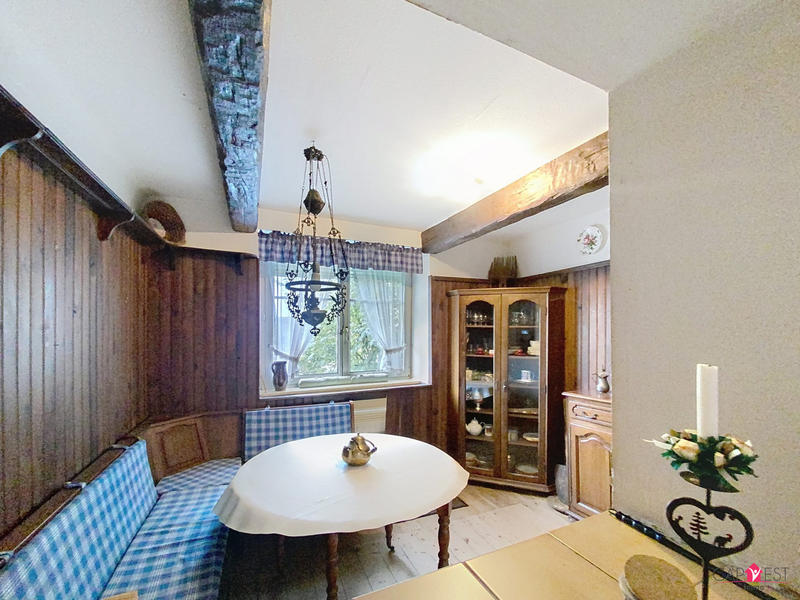 Maison - 102 m² - 4 pièces