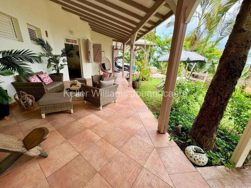 Villa - 239 m² - 3 pièces