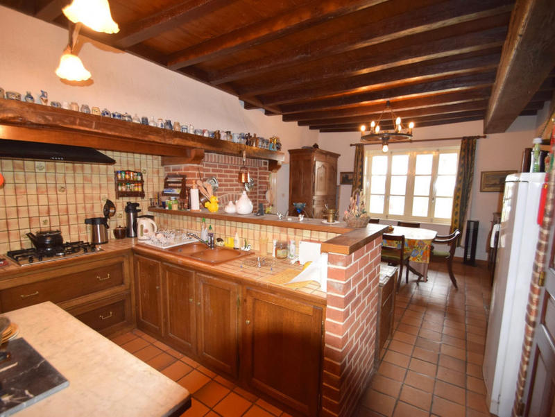 Maison - 243 m² - 5 pièces