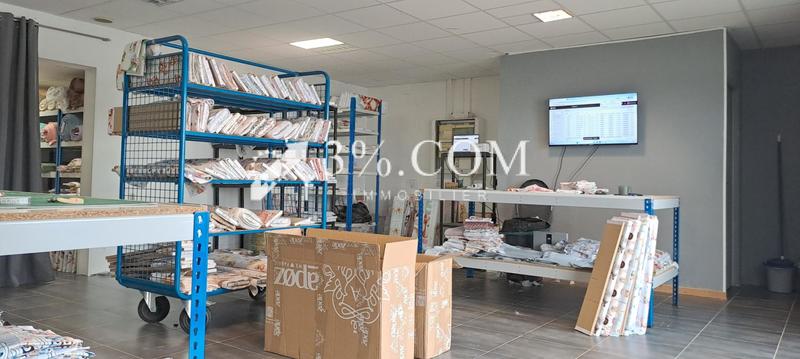 Local commercial - 385 m²