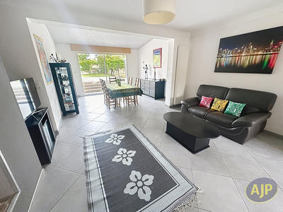 Maison - 86 m² - 6 pièces