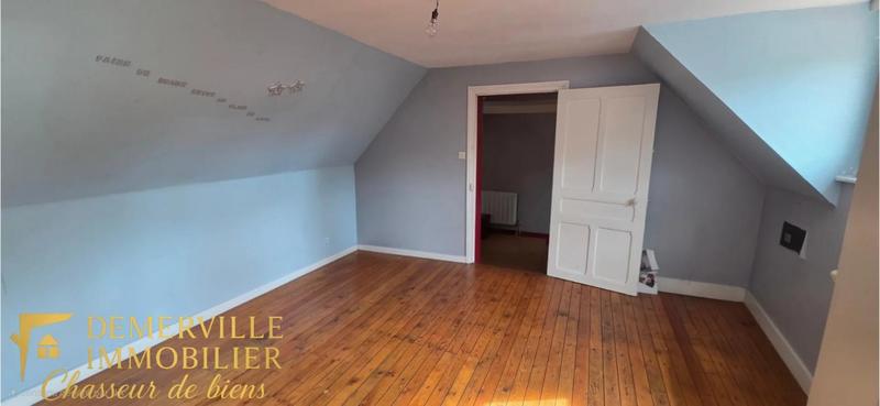 Maison - 153 m² - 7 pièces