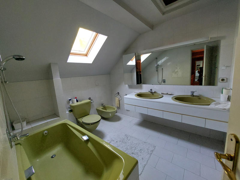 Maison - 145 m² - 7 pièces