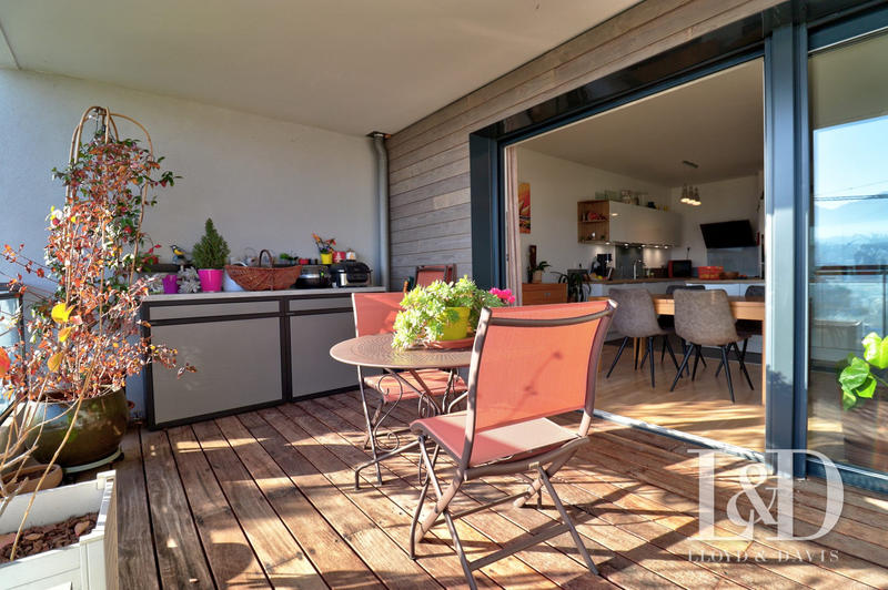 Appartement - 107 m² - 6 pièces