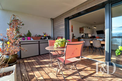 Appartement - 107 m² - 6 pièces