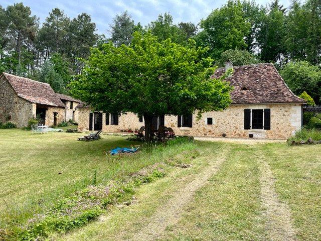 Maison traditionnelle - 217 m² - 7 pièces