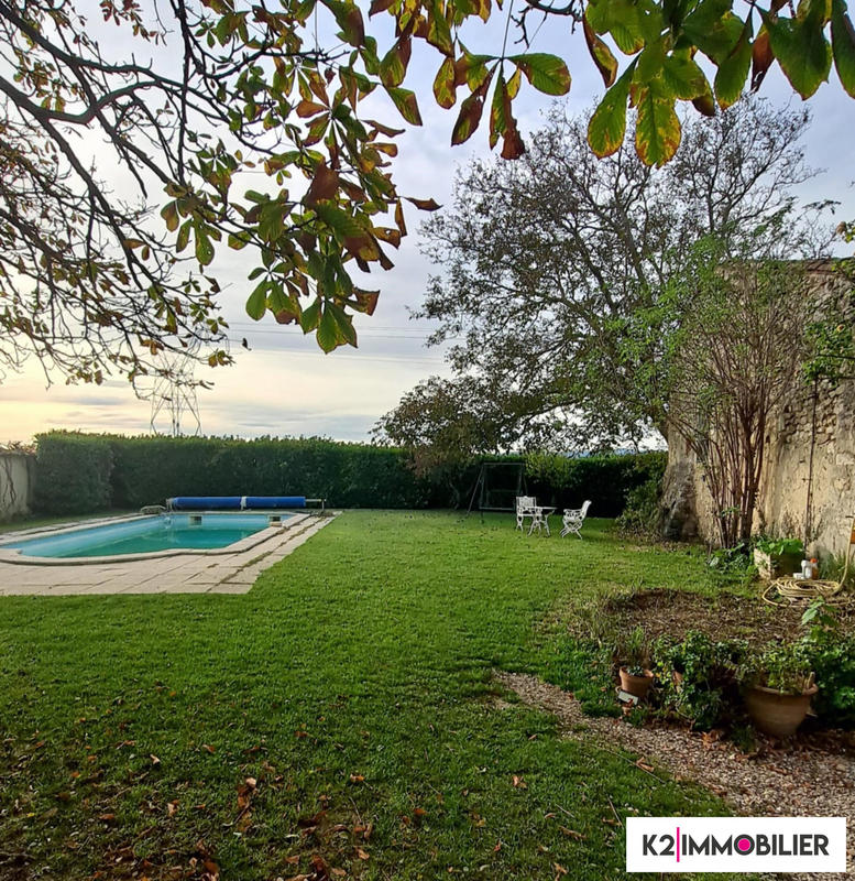 Maison - 486 m² - 14 pièces