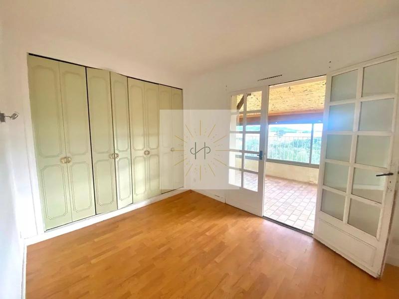 Maison - 130 m² - 10 pièces