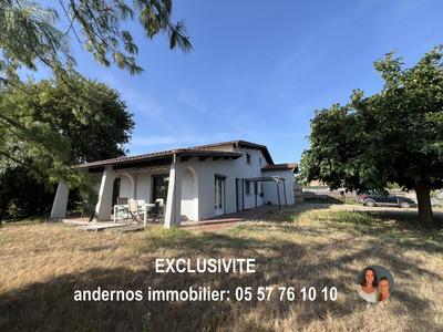 Maison - 215 m² - 8 pièces