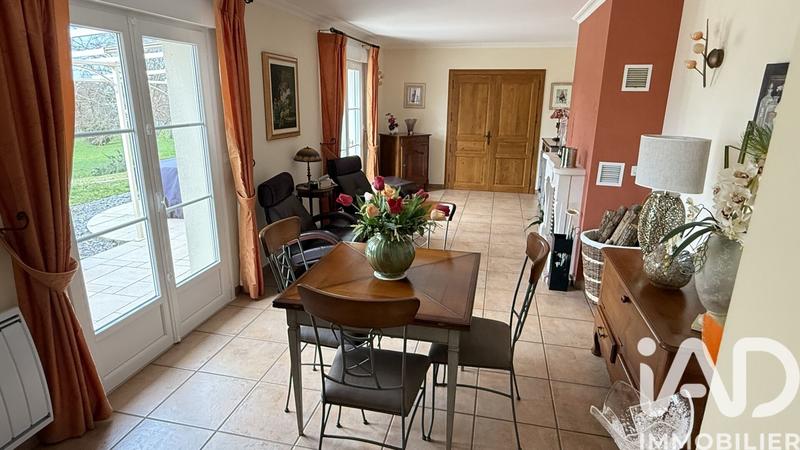 Maison - 162 m² - 7 pièces