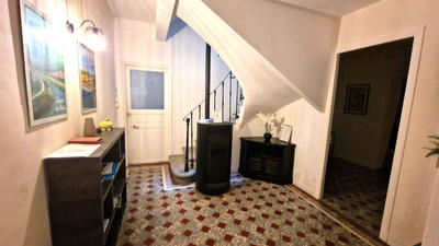 Maison - 240 m² - 7 pièces