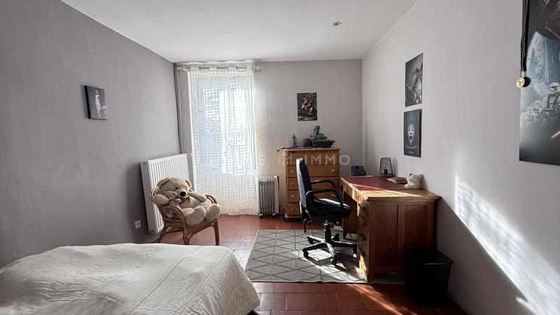 Mas - 597 m² - 22 pièces