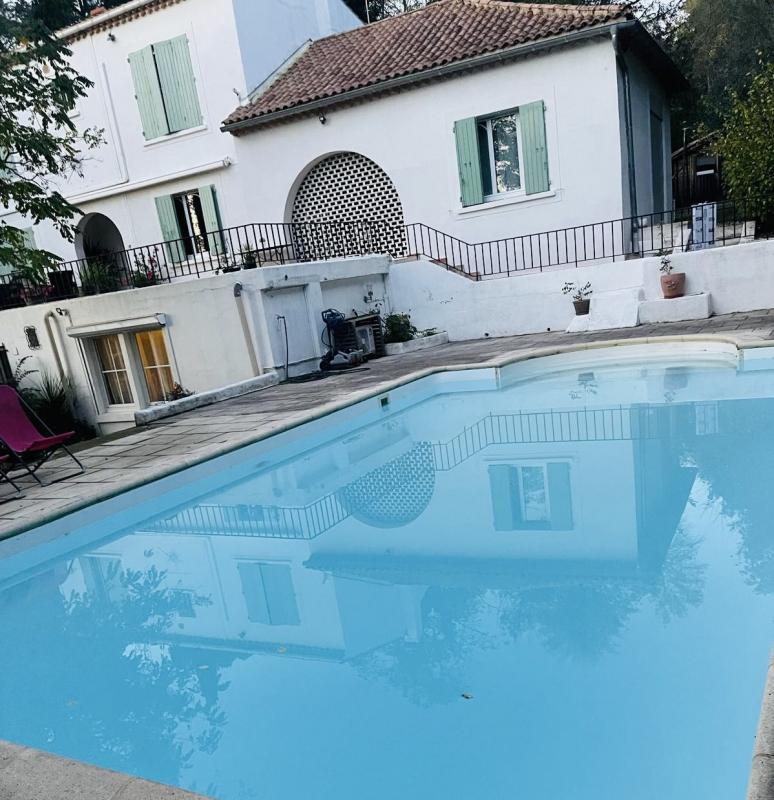 Maison - 196 m² - 5 pièces