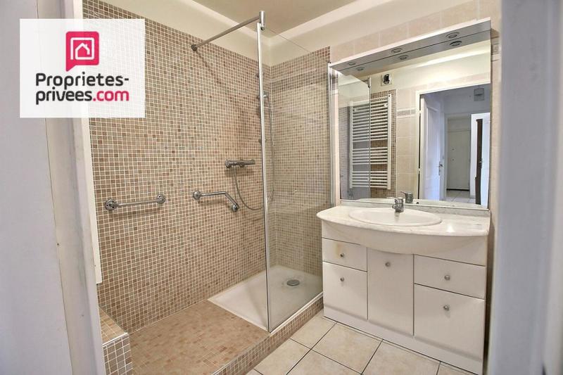 Appartement - 82 m² - 3 pièces