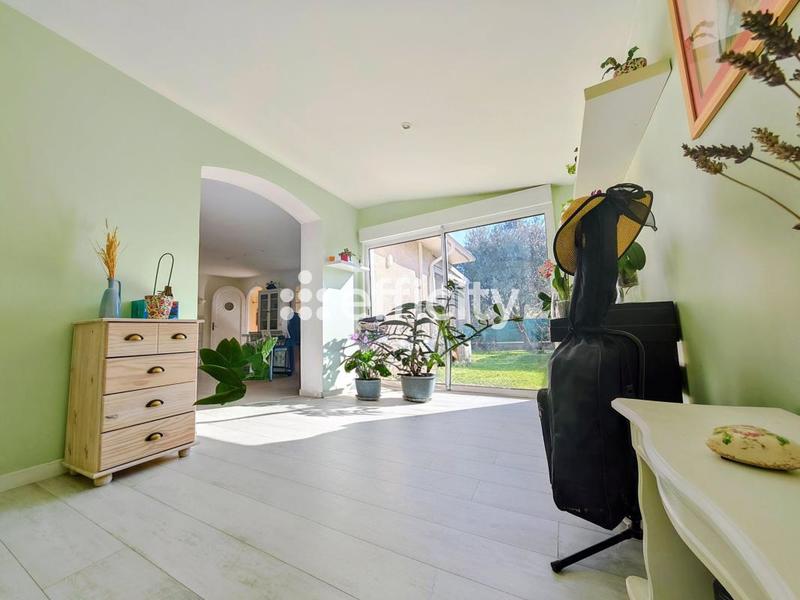 Maison - 140 m² - 6 pièces