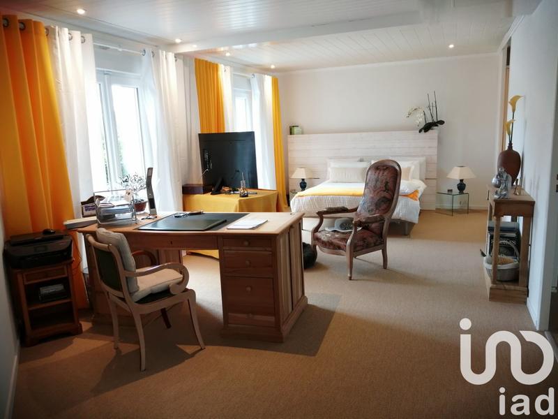 Maison - 208 m² - 4 pièces