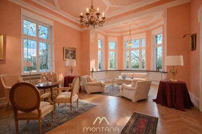 Château - 258 m² - 8 pièces