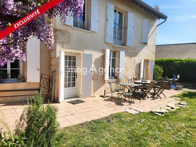 Maison - 250 m² - 7 pièces