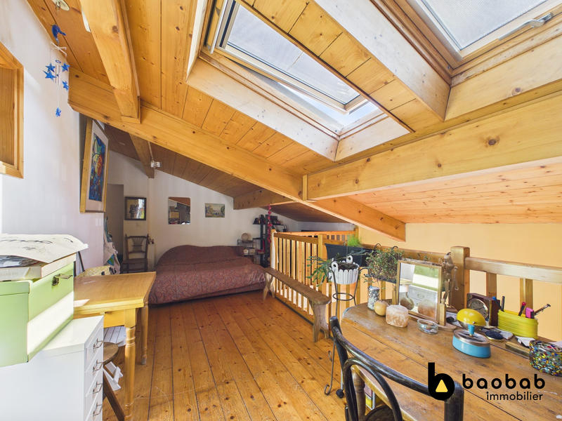 Appartement - 136 m² - 5 pièces