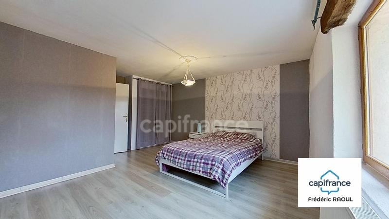 Maison - 238 m² - 6 pièces