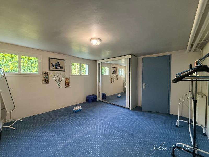 Maison - 245 m² - 7 pièces