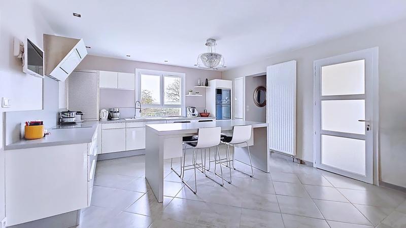 Maison - 148 m² - 6 pièces