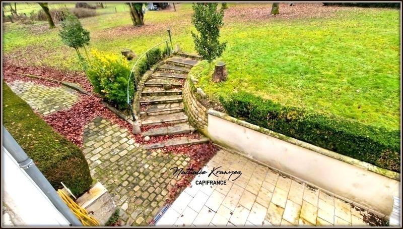 Maison - 243 m² - 8 pièces