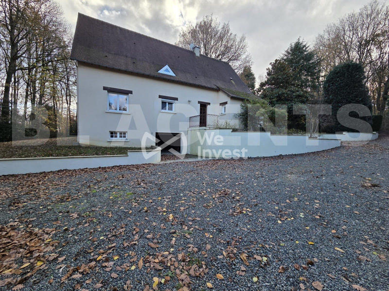 Maison - 213 m² - 7 pièces