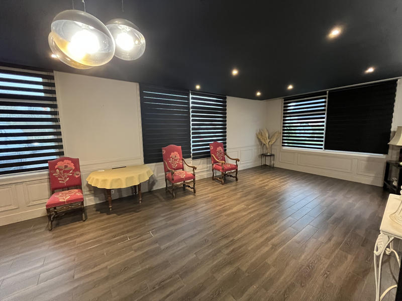 Local commercial - 429 m²