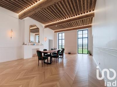 Maison - 320 m² - 8 pièces