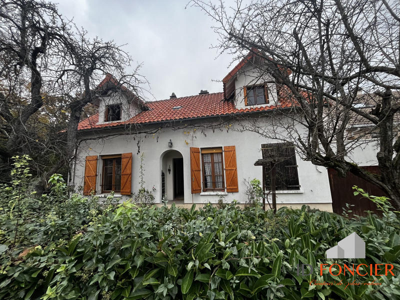 Maison - 120 m² - 5 pièces