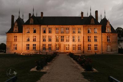 Château - 1 535 m² - 36 pièces