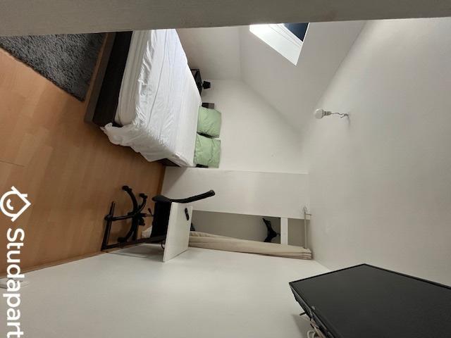 Chambre - 18 m² - 1 pièce