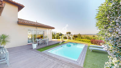 Maison - 197 m² - 7 pièces