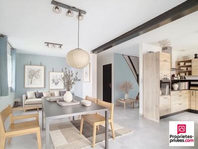 Maison - 96 m² - 4 pièces