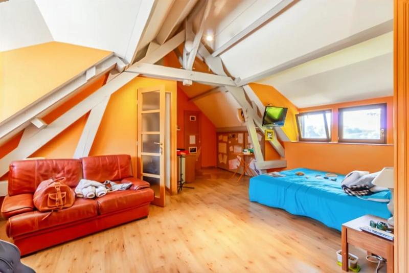 Propriété - 300 m² - 9 pièces