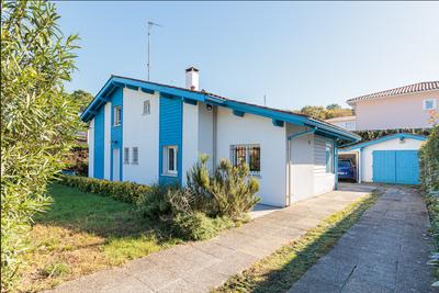 Maison - 99 m² - 4 pièces